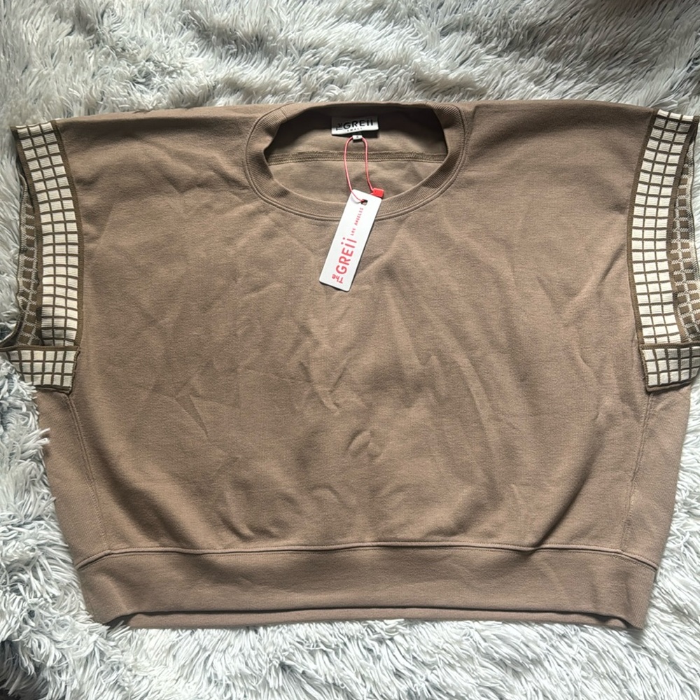 The Greill | Short Sleeve Knit Top | Small NWT